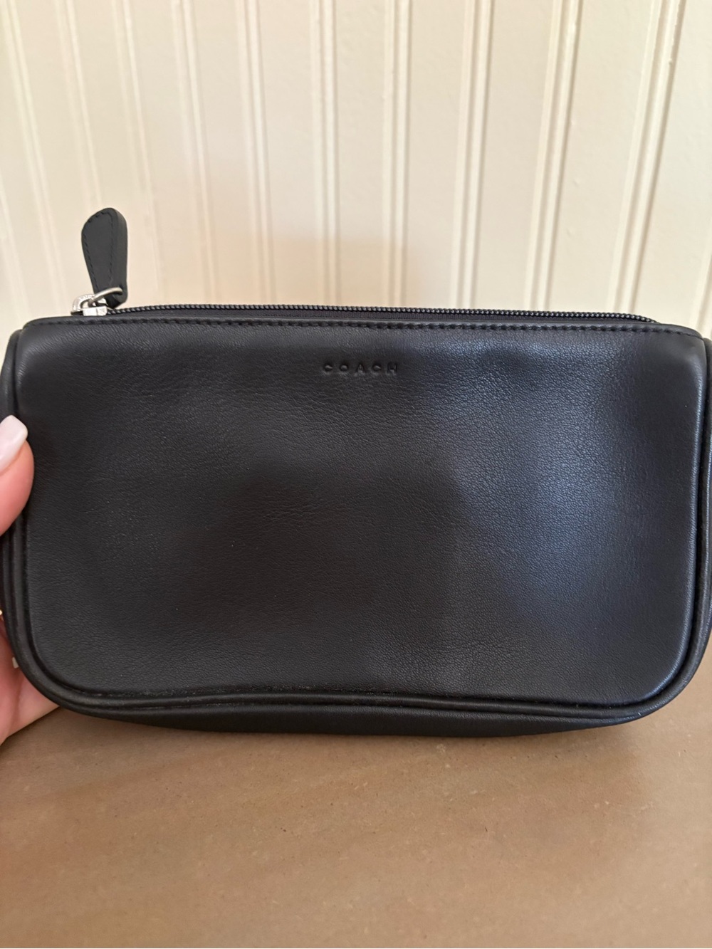 COACH woman’s/ men’s Black Leather Zip Pouch - Picture 2 of 5
